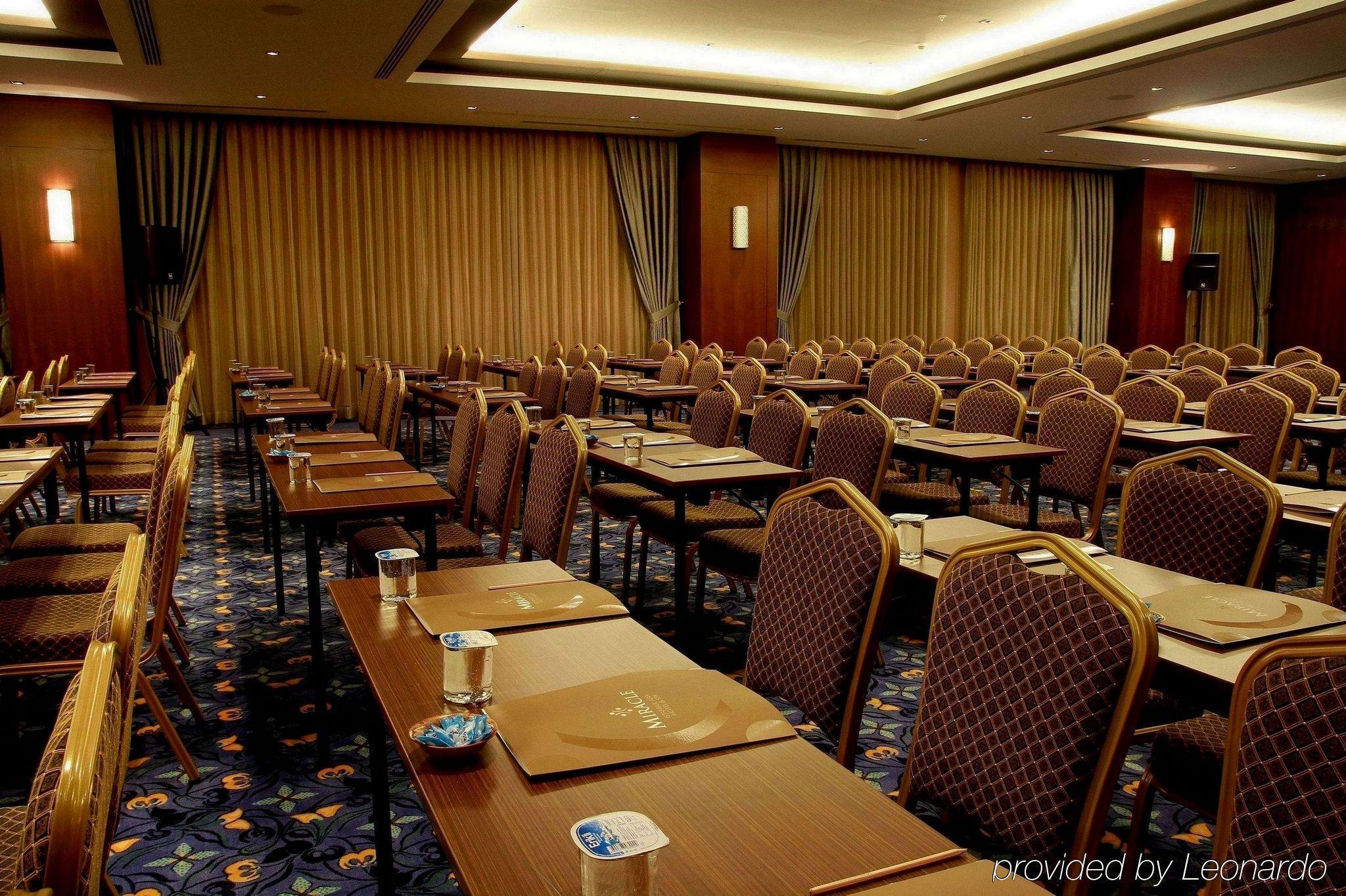 Miracle Istanbul Asia Airport Hotel & Spa Eksteriør billede A typical conference room