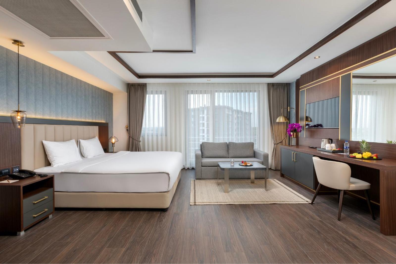 Miracle Istanbul Asia Airport Hotel & Spa Eksteriør billede Deluxe Room